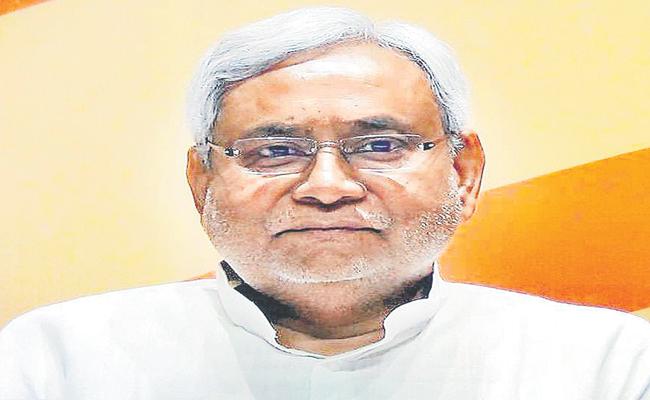 Nitish Kumar Insults Women In Assembly