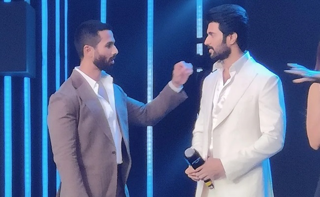 Shahid Kapoor Thanks Vijay Deverakonda for 'Arjun Reddy'