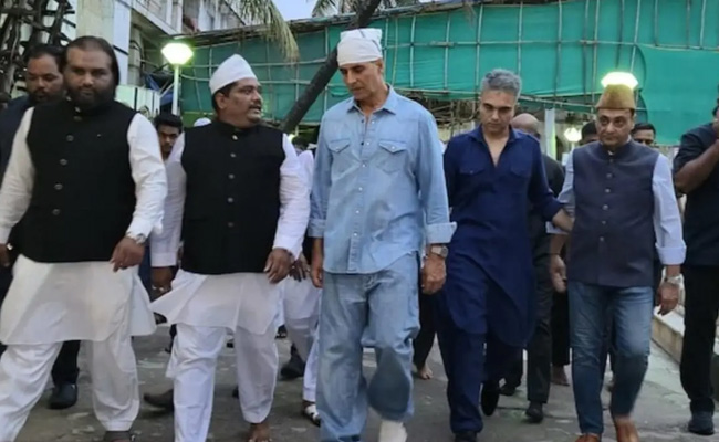 Akshay Kumar Donates Rs 1.21 Crore to Dargah