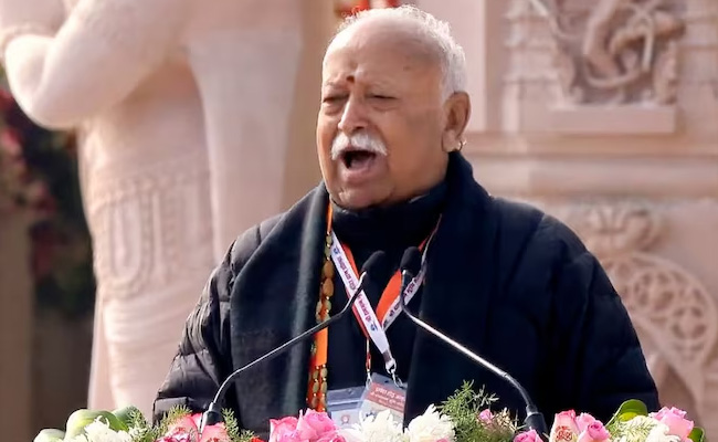 RSS Chief Security On Par With Home Minister