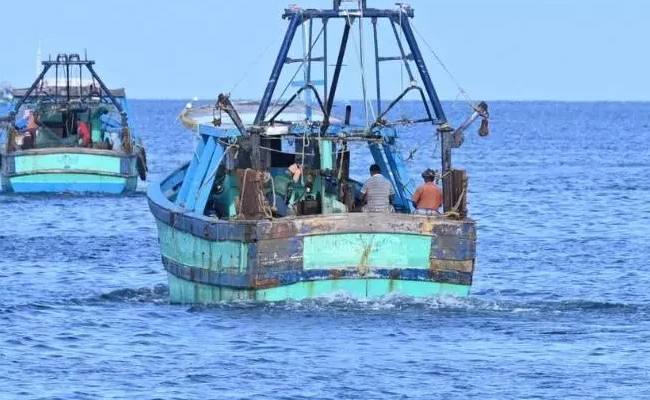 10 TN fishermen arrested by Sri Lankan Navy 