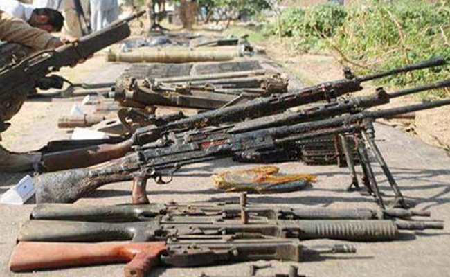 Manipur arms dealer held in Tripura 