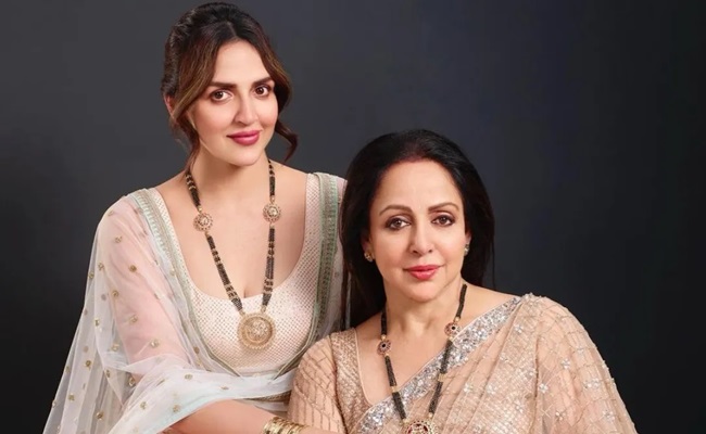 Hema Malini's Daughter Esha Deol Considering Political Career