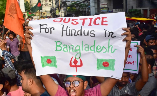 Hindus hold massive protest rally in Bangladesh