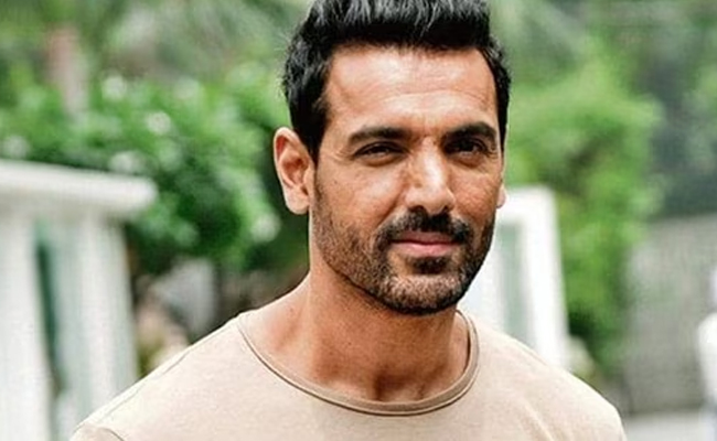 Stop Festival: John Abraham's 'Elephant Love'