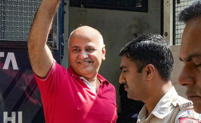 Supreme Court Grants Bail to Manish Sisodia