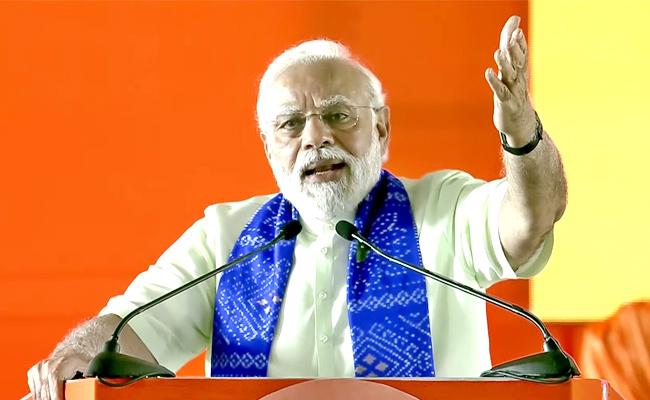 PM Modi slams Rahul for his 'drunkard youth remark'