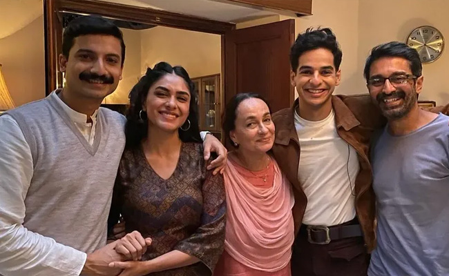 Mrunal Thakur shares a throwback video of her 'Pippa' family