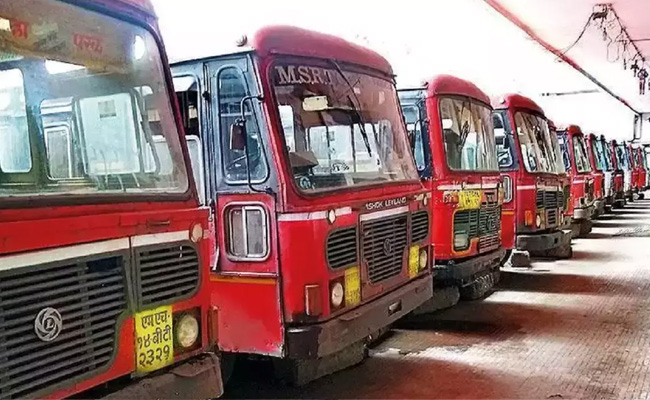 MSRTC employees go on strike