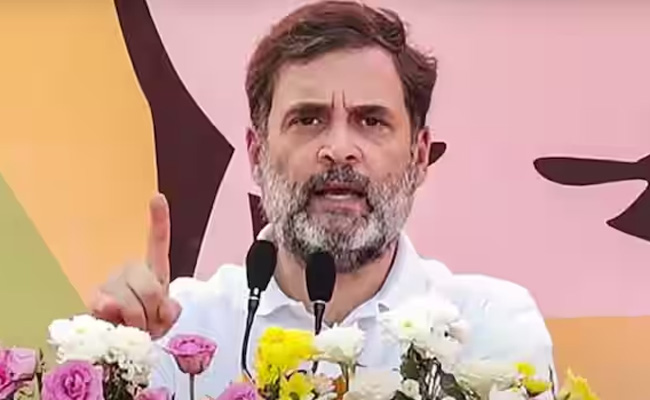 Rahul Gandhi Calls Kashmir Pundits As POK Refugees