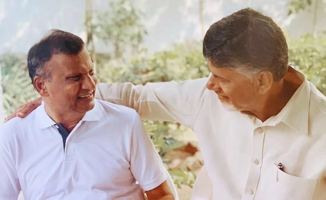 AP CM Chandrababu Naidu's Brother Passes Away