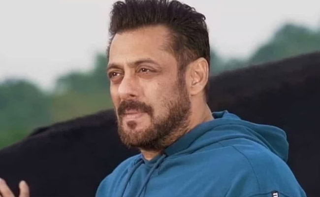 Cops trace Karnataka man who sent threat to Salman Khan