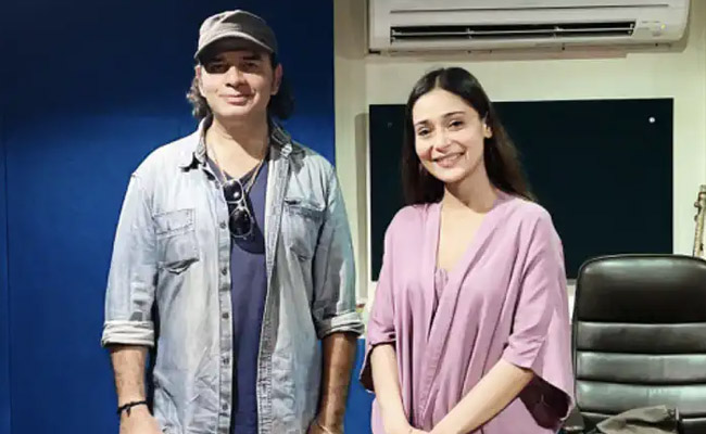 Sara Khan on singing song with Mohit Chauhan