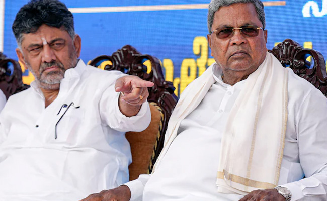 Entire Congress leadership stands with CM Siddaramaiah