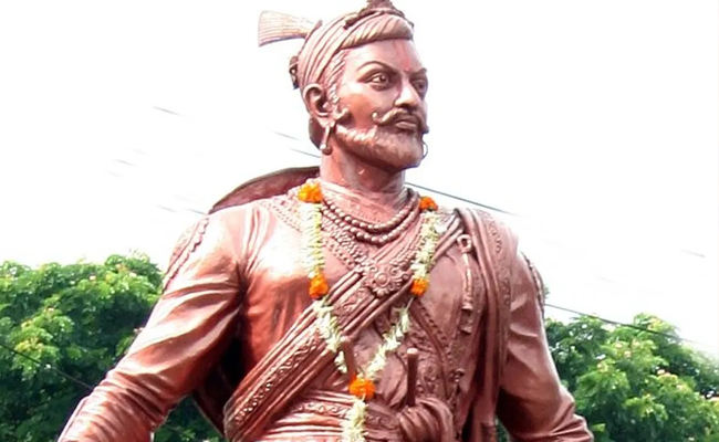 Pushparaj's Request To Shambhaji Maharaj