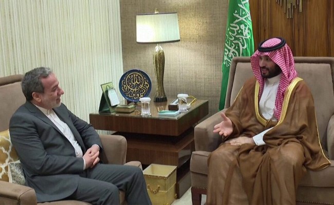 Saudi crown prince, Iranian FM discuss regional developments