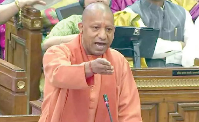 Yogi  Compares Opposition Leaders to Pigs and Vulture